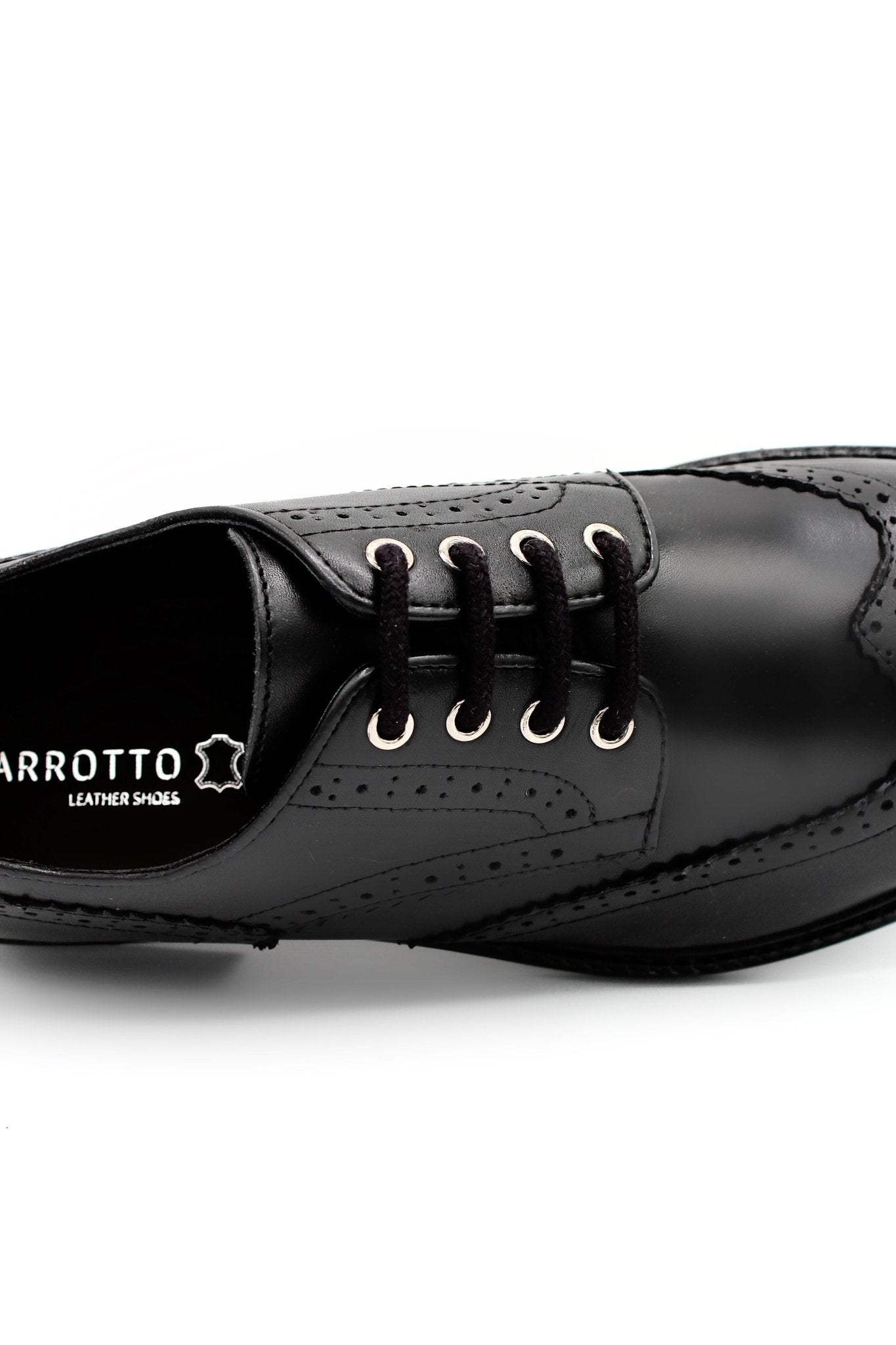 Stringate in pelle - Lavorazione Brogue